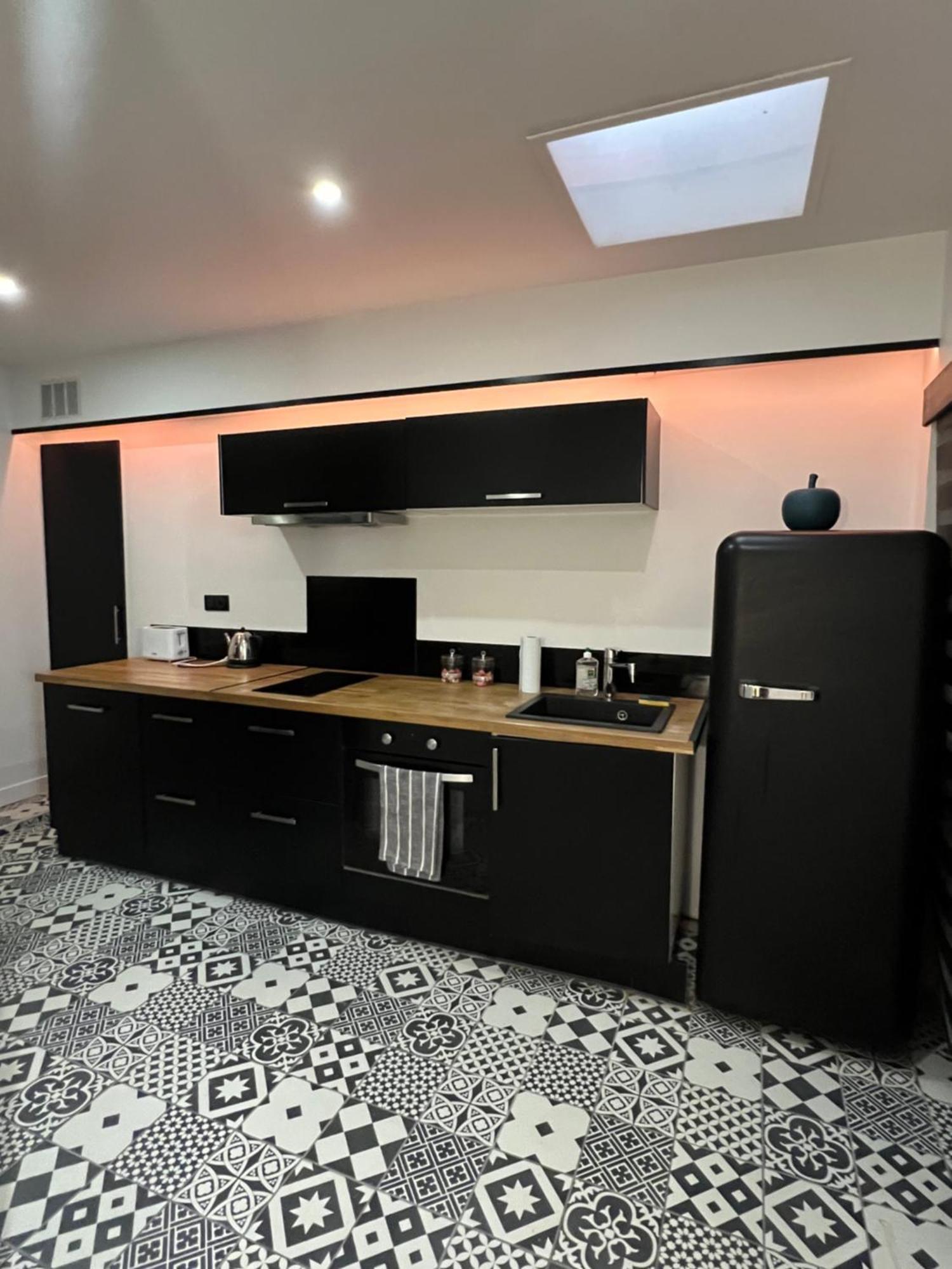 Avec Jacuzzi Sauna & Cinema - Nid D'angers * Angers